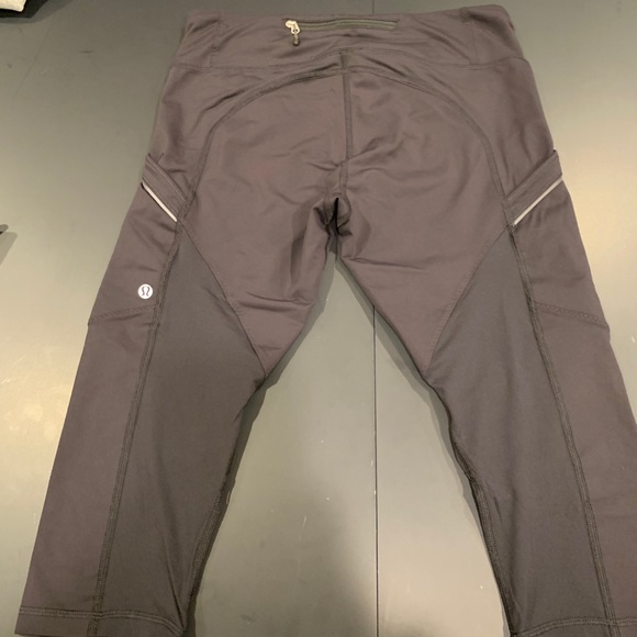 Lululemon leggings brand new condition - Picture 11 of 12